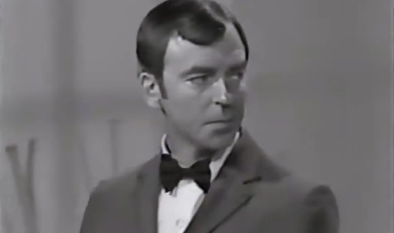 Screenshot from The Mitzi Gaynor Specials (1967–1978)