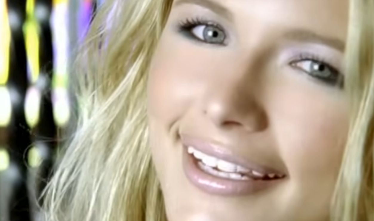 Screenshot from Me and Charlie Talking, Epic Records (2004)