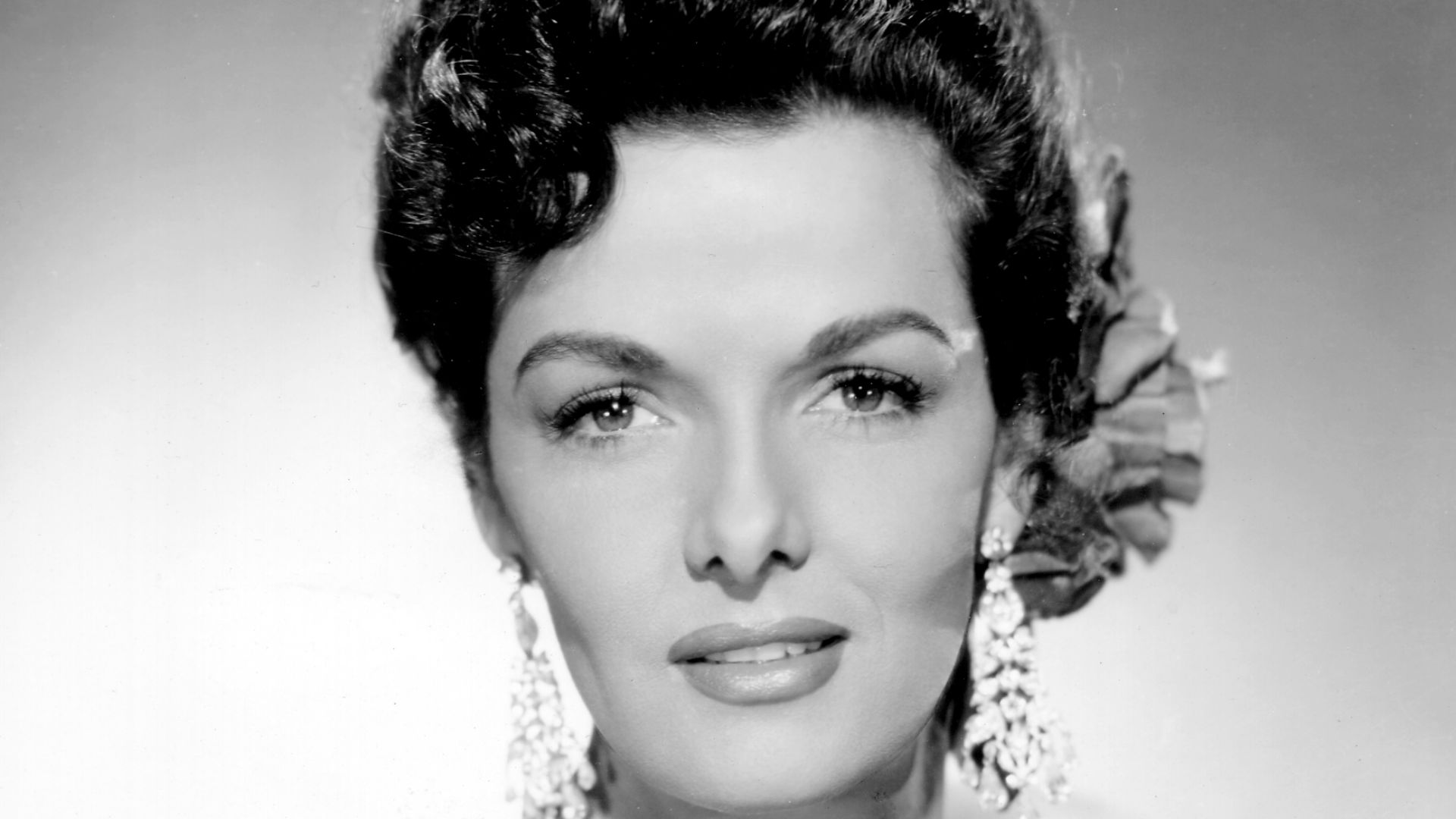 File:Jane Russell (1945).jpg