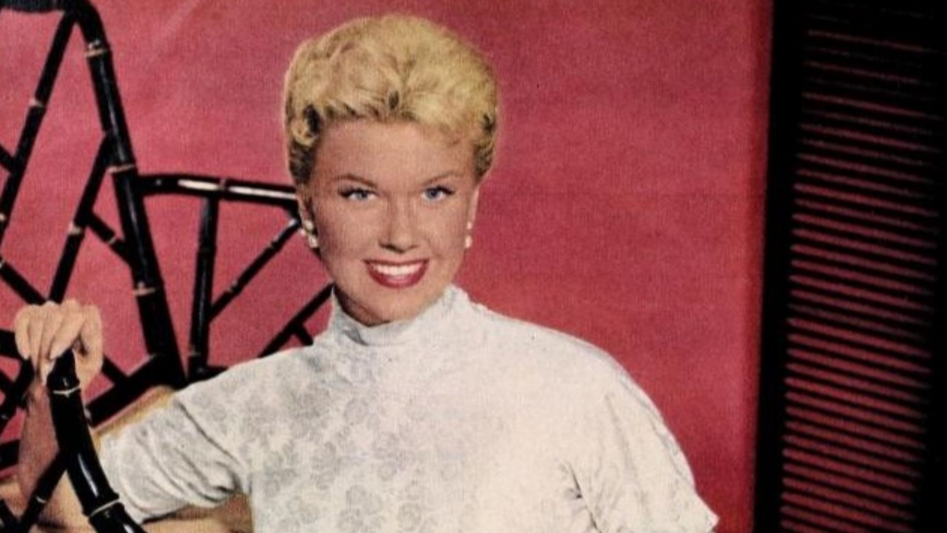 File:Doris Day by Bert Six, 1955.jpg