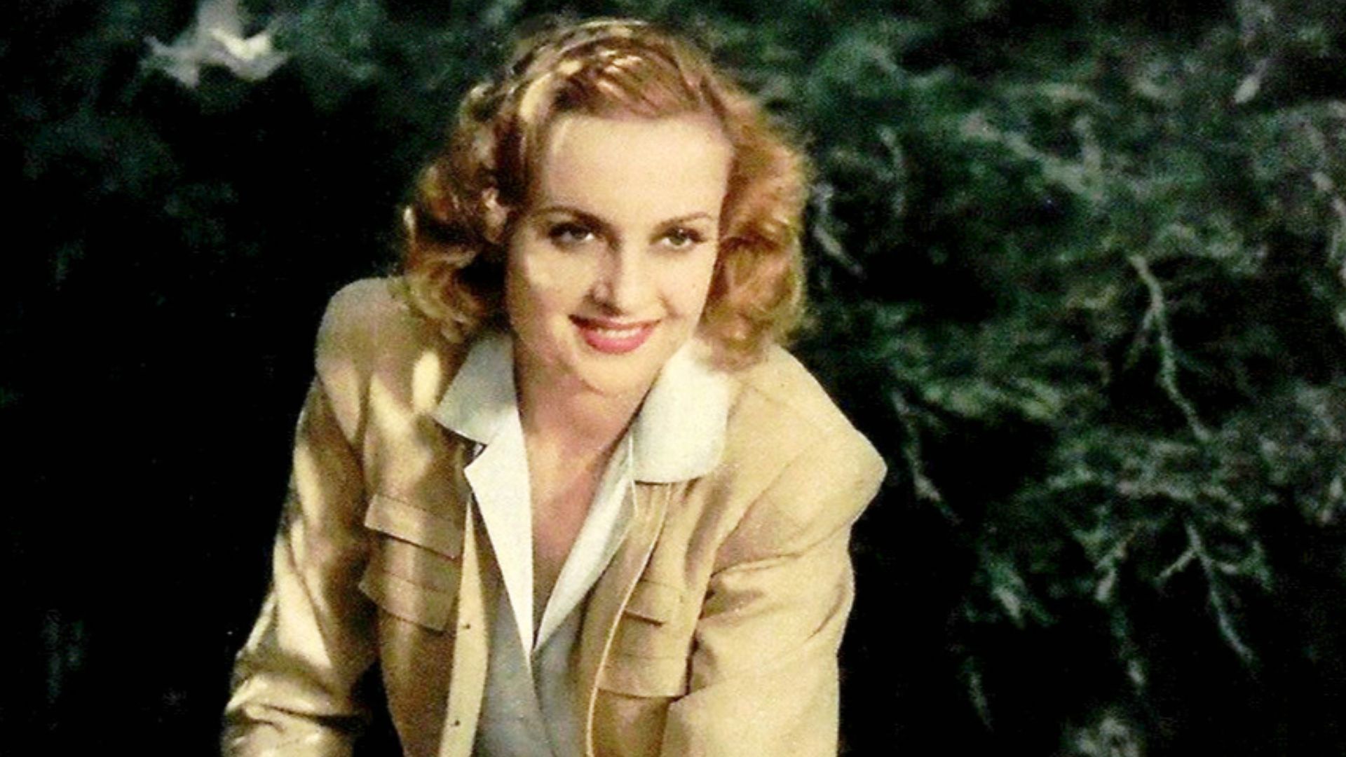 File:Carole Lombard 1939.JPG