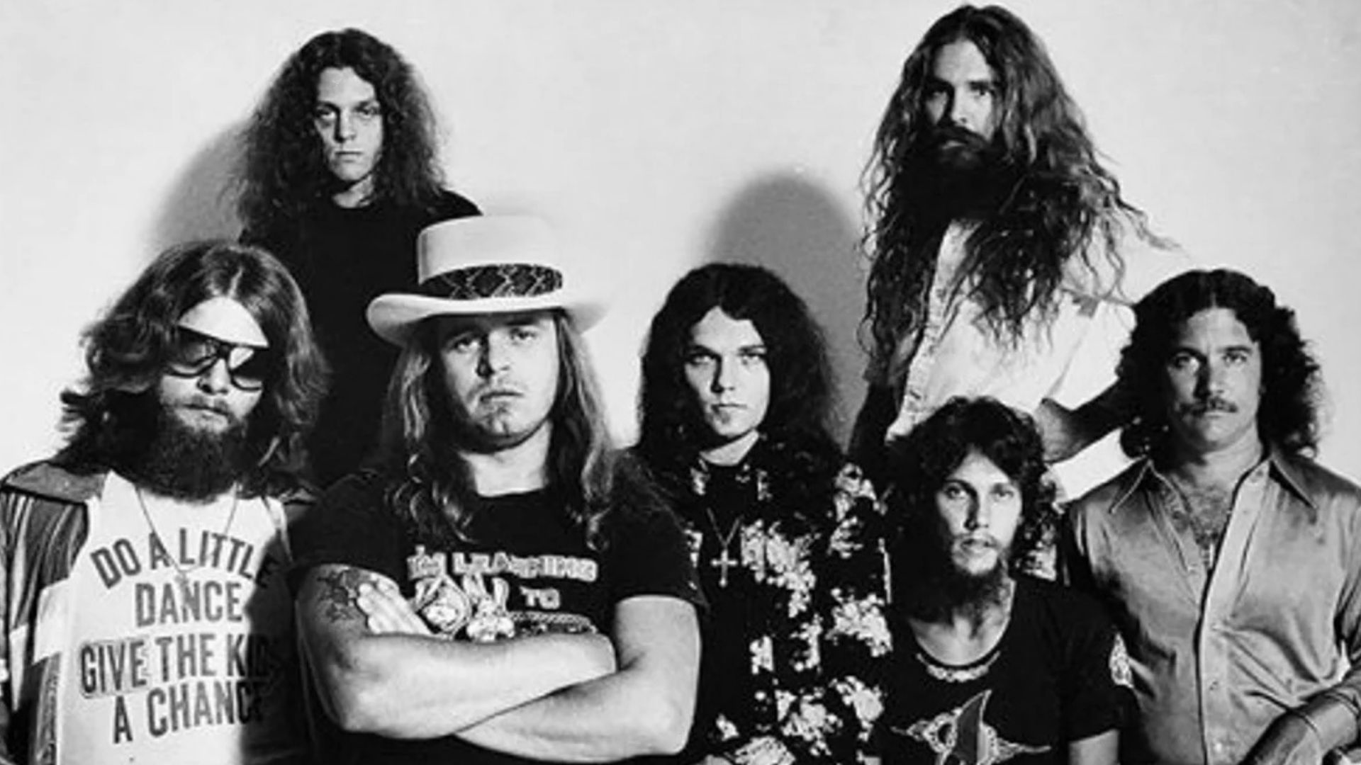 File:Lynyrd Skynyrd (1977).jpg