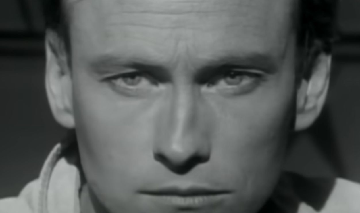 Screenshot from Broken Wings, Mr. Mister, RCA Records (1985)