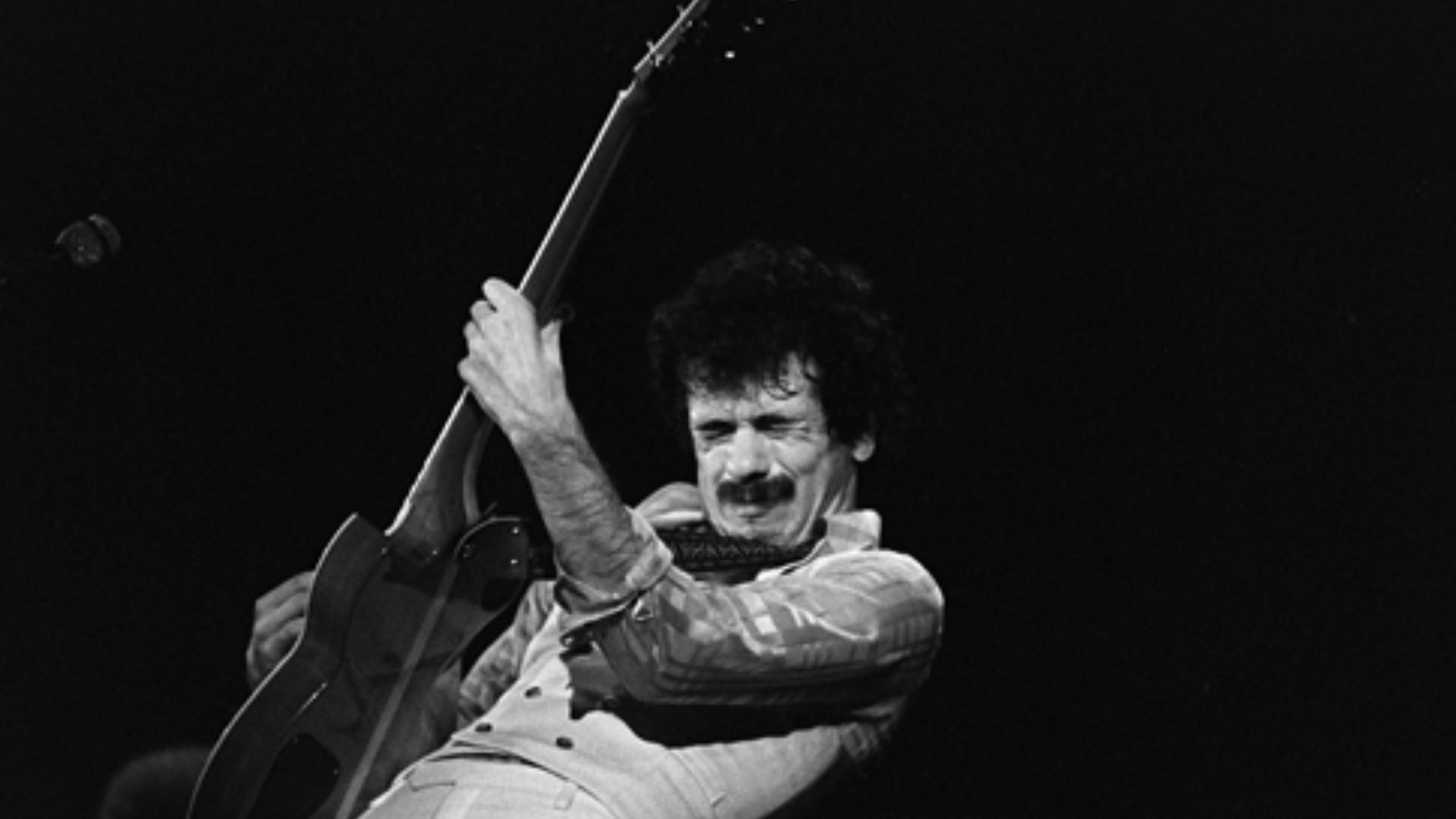 File:Carlos Santana 123176.jpg