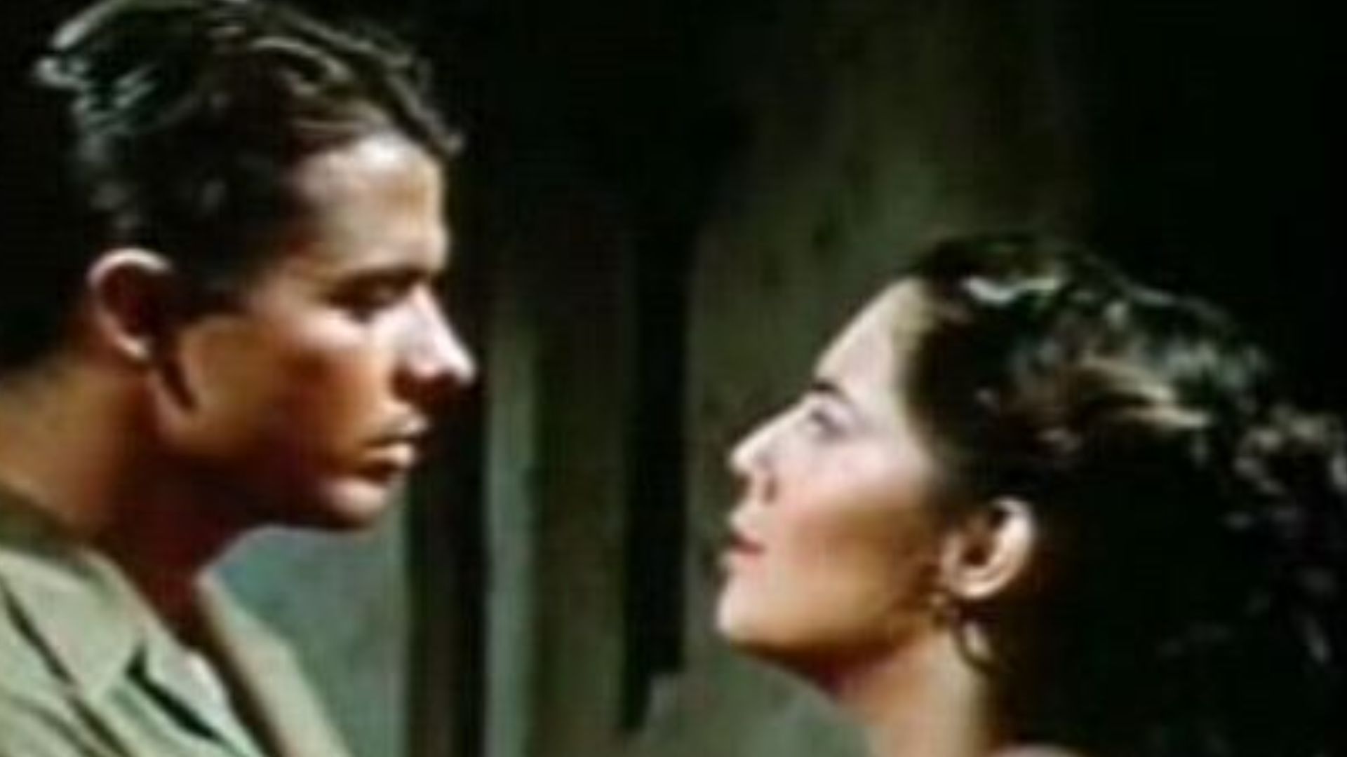 Screenshot of Audie Murphy and Susan Kohner from the film To Hell and Back