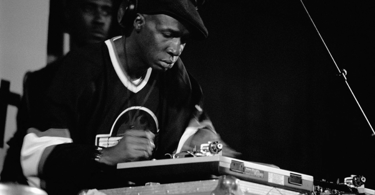 Flash at the wheels of steel