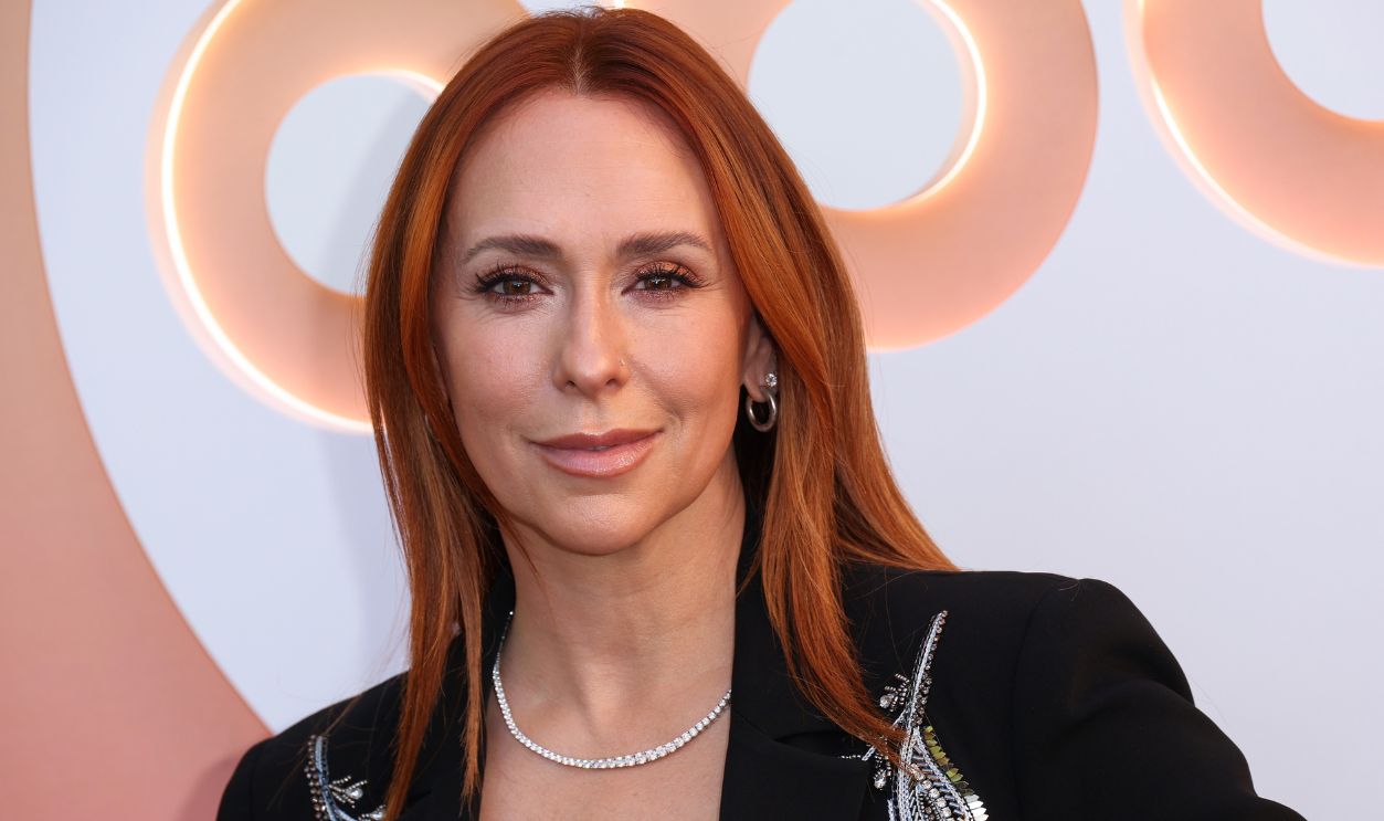 2233249048 Jennifer Love Hewitt