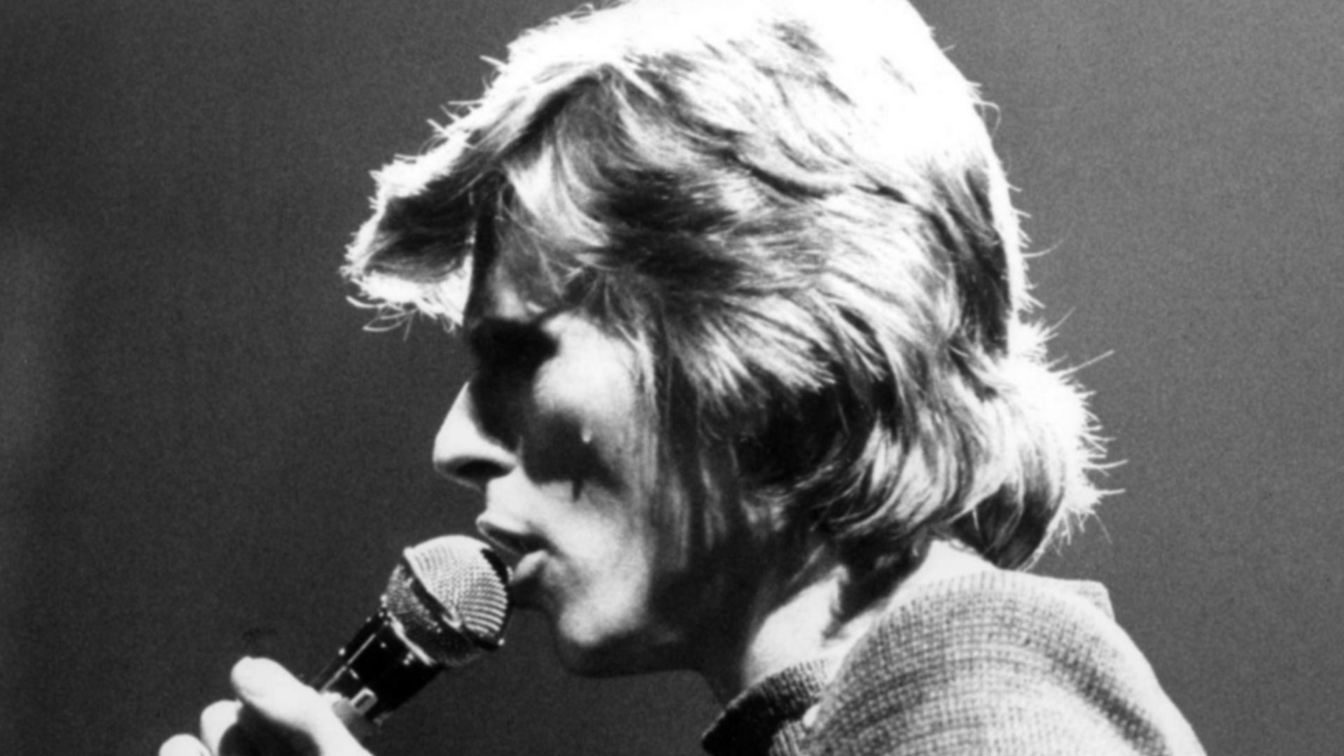 File:David Bowie 1974.JPG