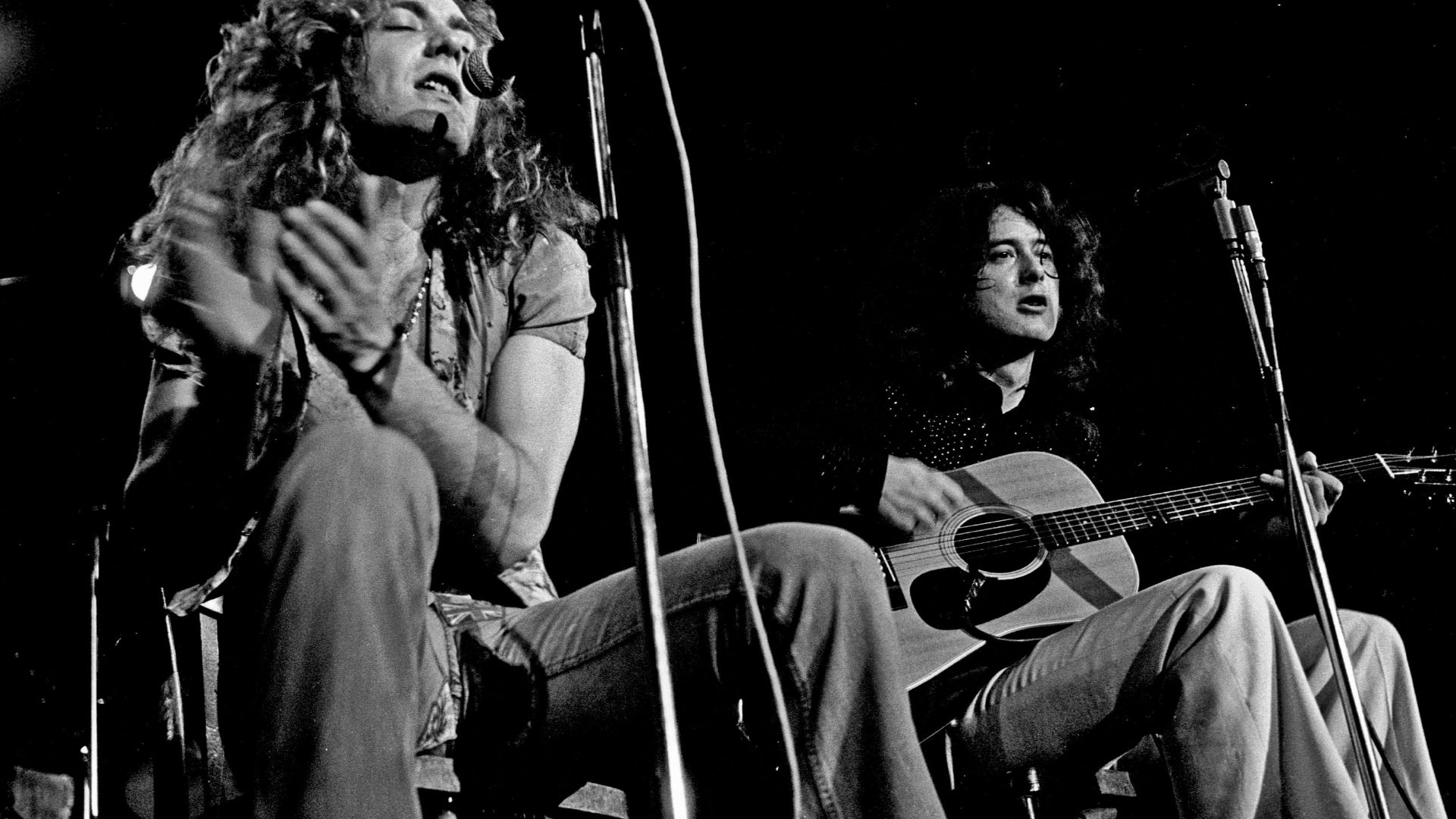 File:Led Zeppelin acoustic 1973.jpg