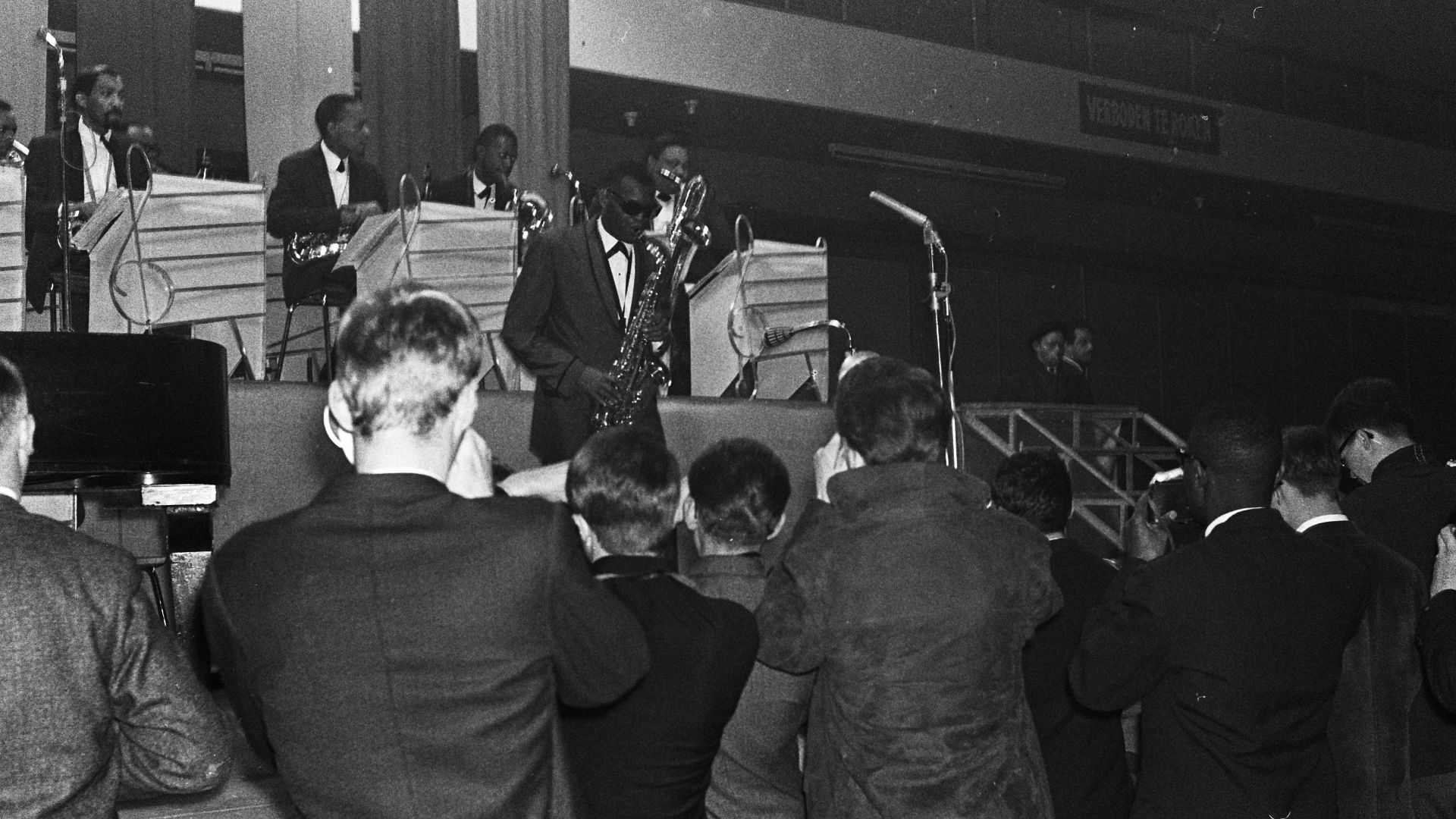 File:Nachtconcert van Ray Charles in RAI-gebouw Ray Charles, Bestanddeelnr 915-1482.jpg