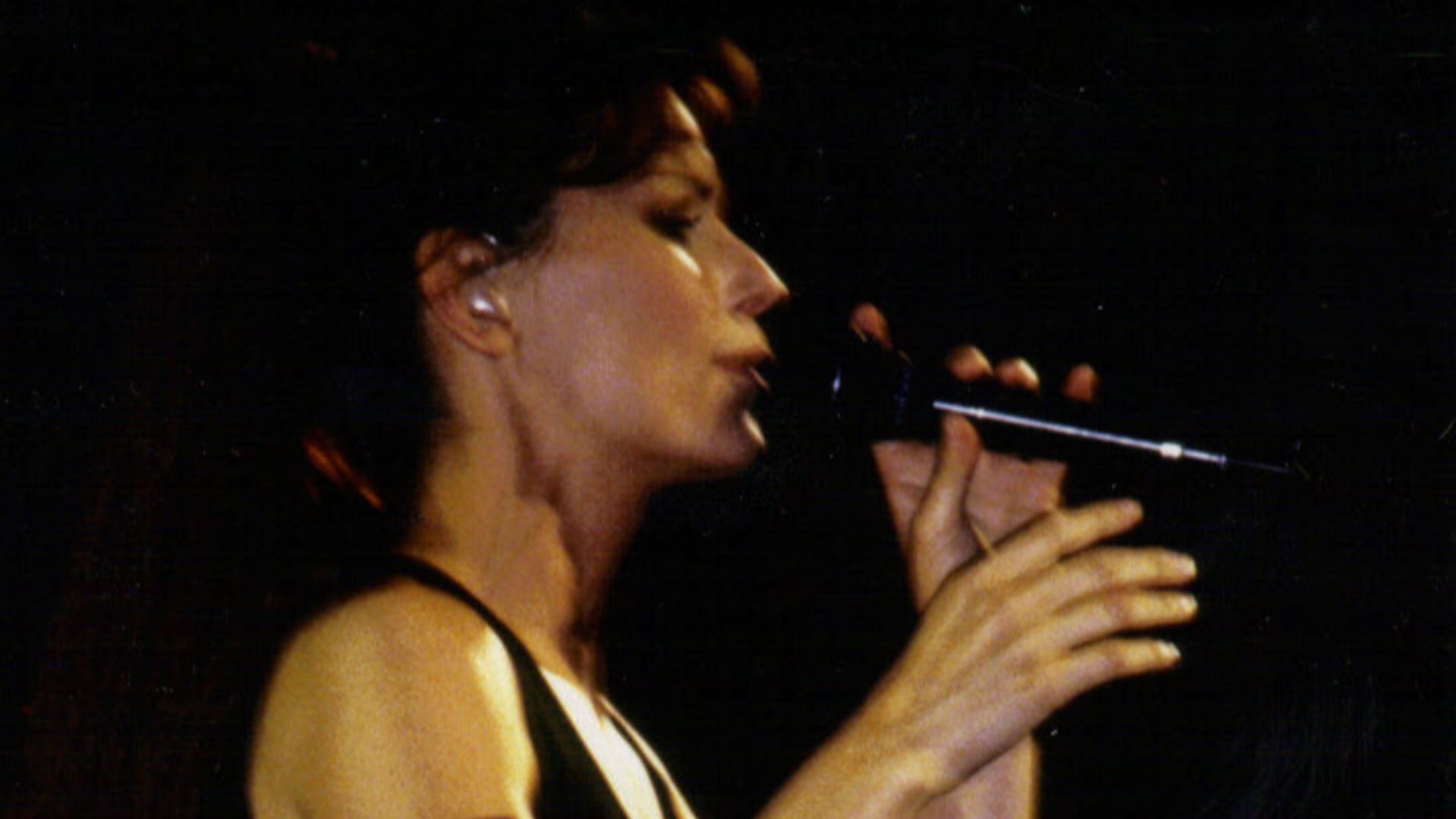 File:Shania Twain - Come on Over Tour - Boston.jpg