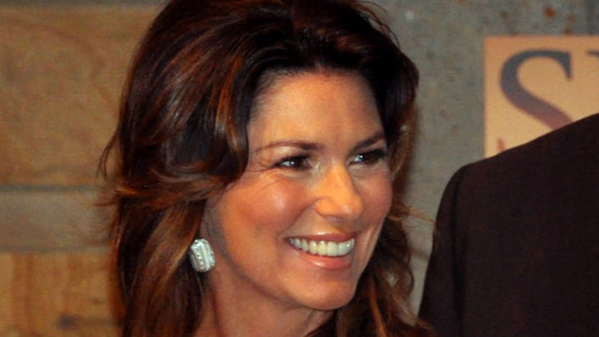 File:ShaniaTwainJune2011.jpg