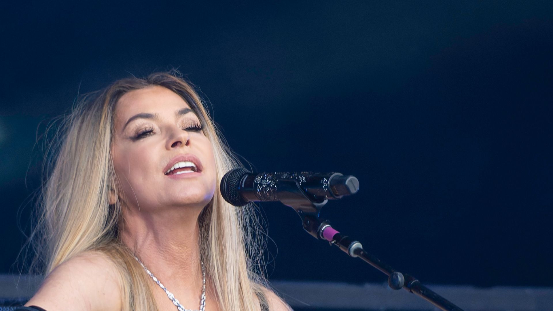 File:Shania Twain Glaston2024 2806 300624 (46 of 173) (53837669531) (cropped).jpg