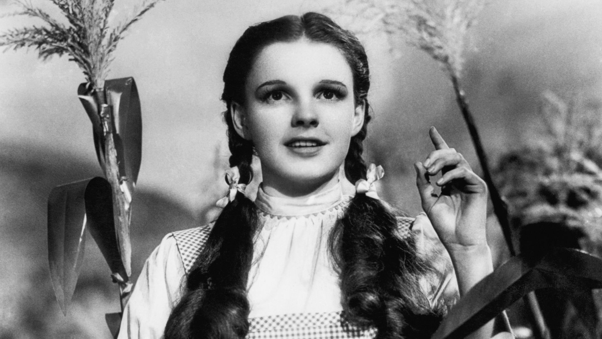 File:The Wizard of Oz Judy Garland 1939.jpg