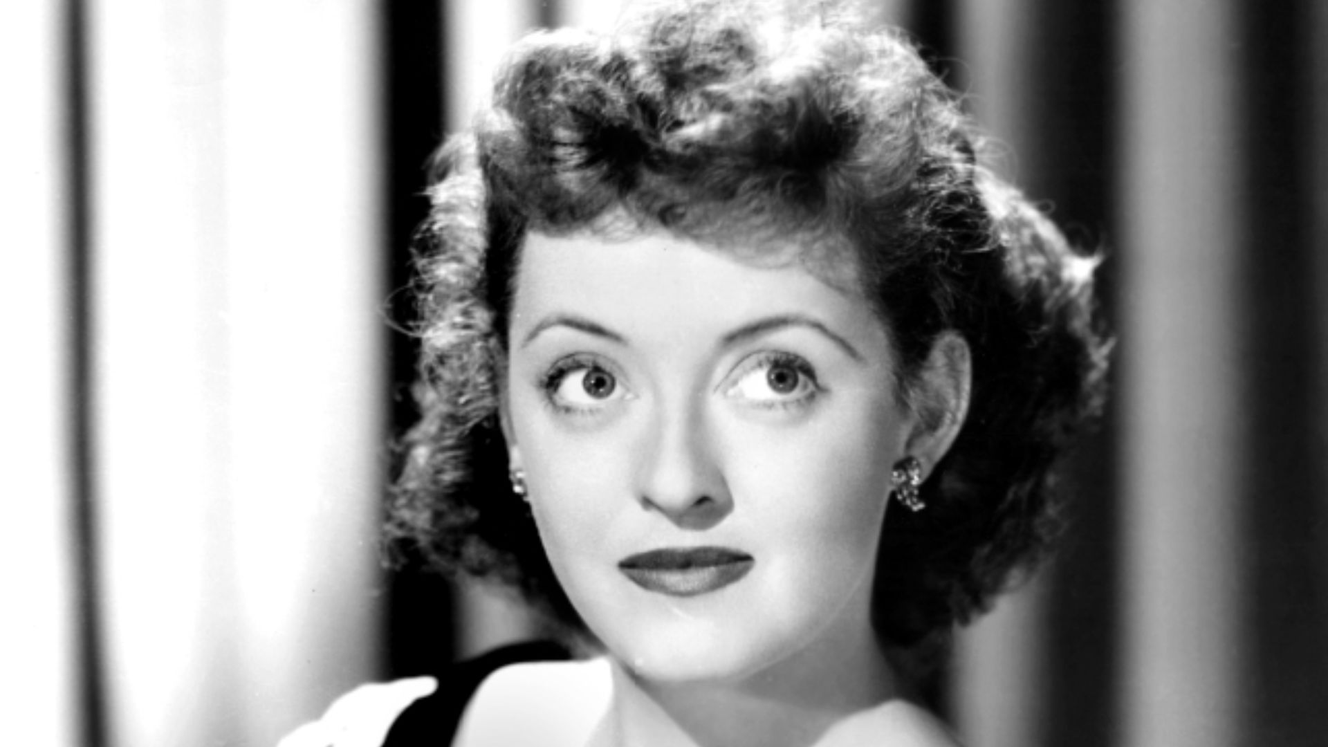 File:Bette Davis.jpg