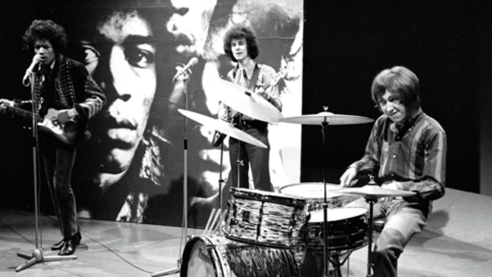 File:Jimi Hendrix Experience in Fenklup.png
