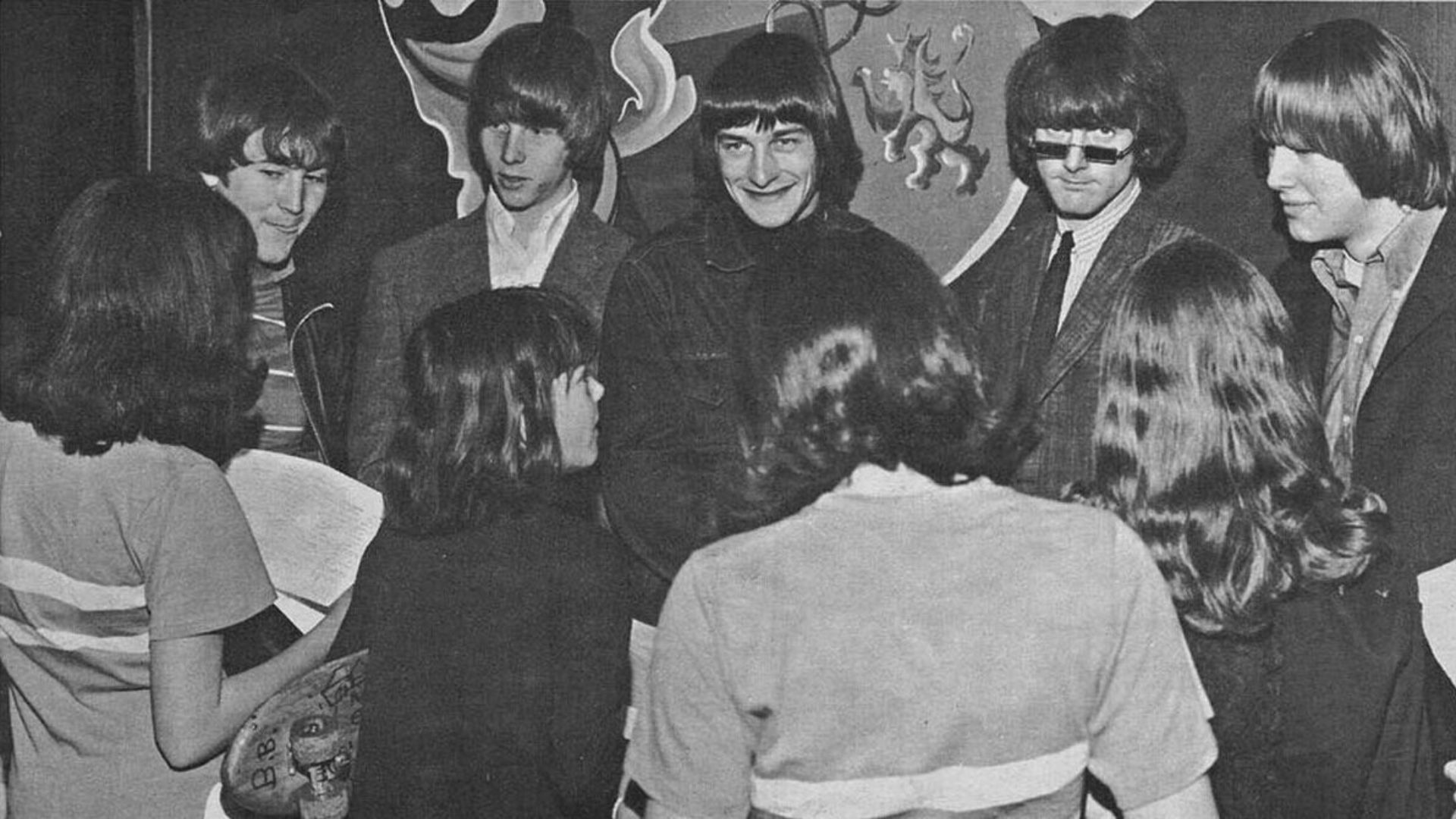 File:The Byrds greeting fans 1965.jpg