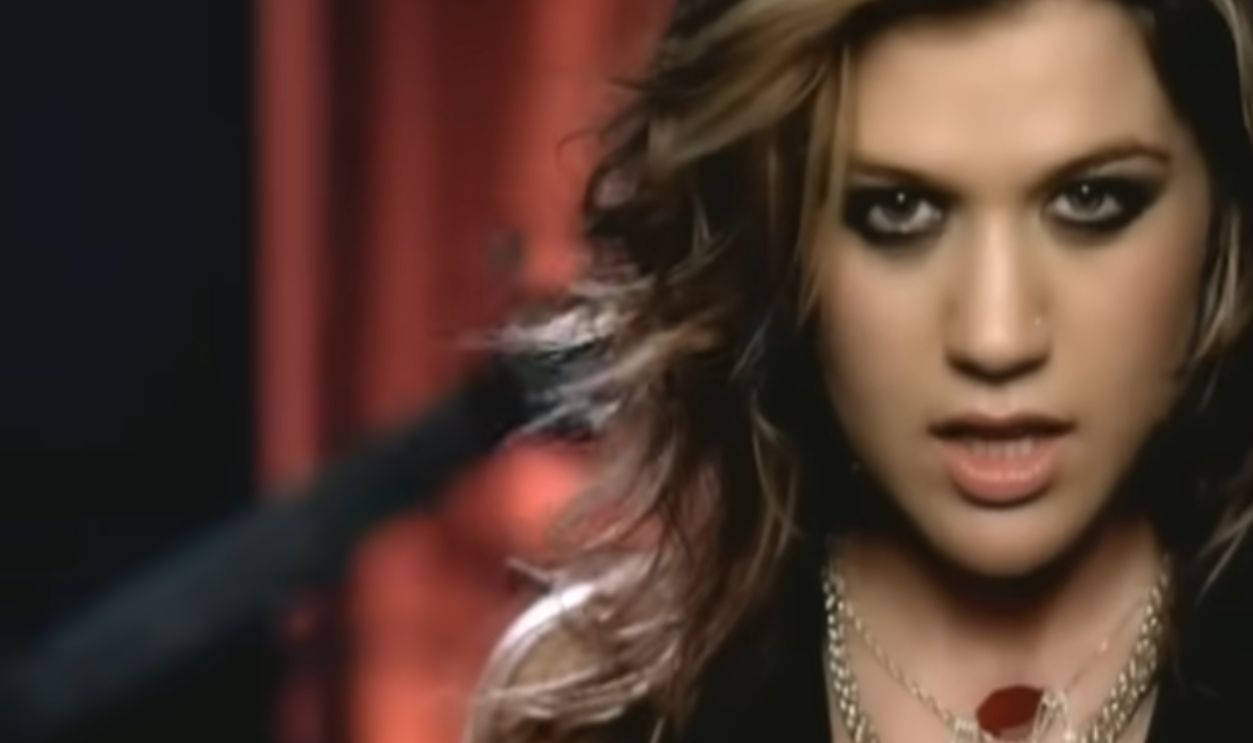 Kelly Clarkson – “Since U Been Gone” (2004)