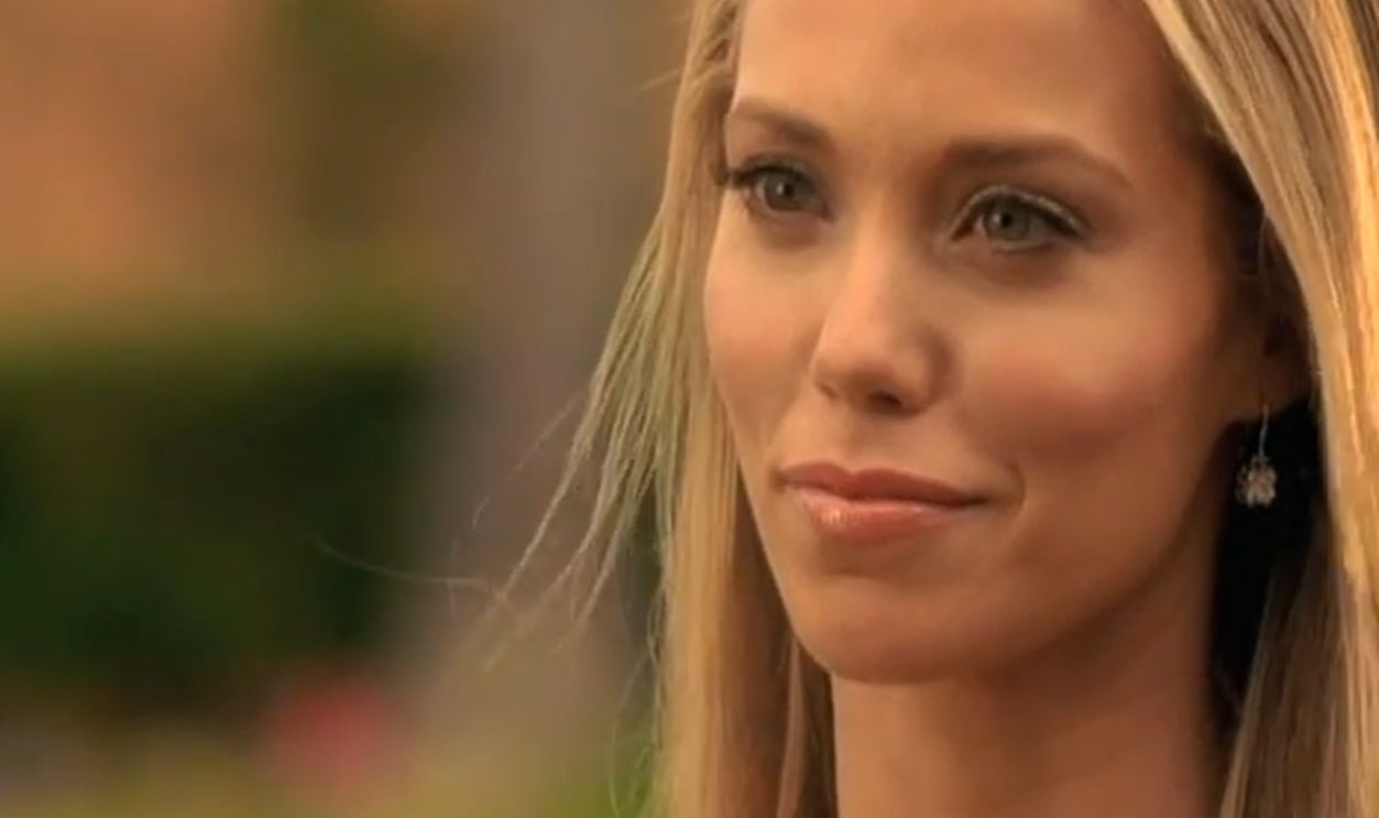 Screenshot from CSI: Miami (2002-2012)