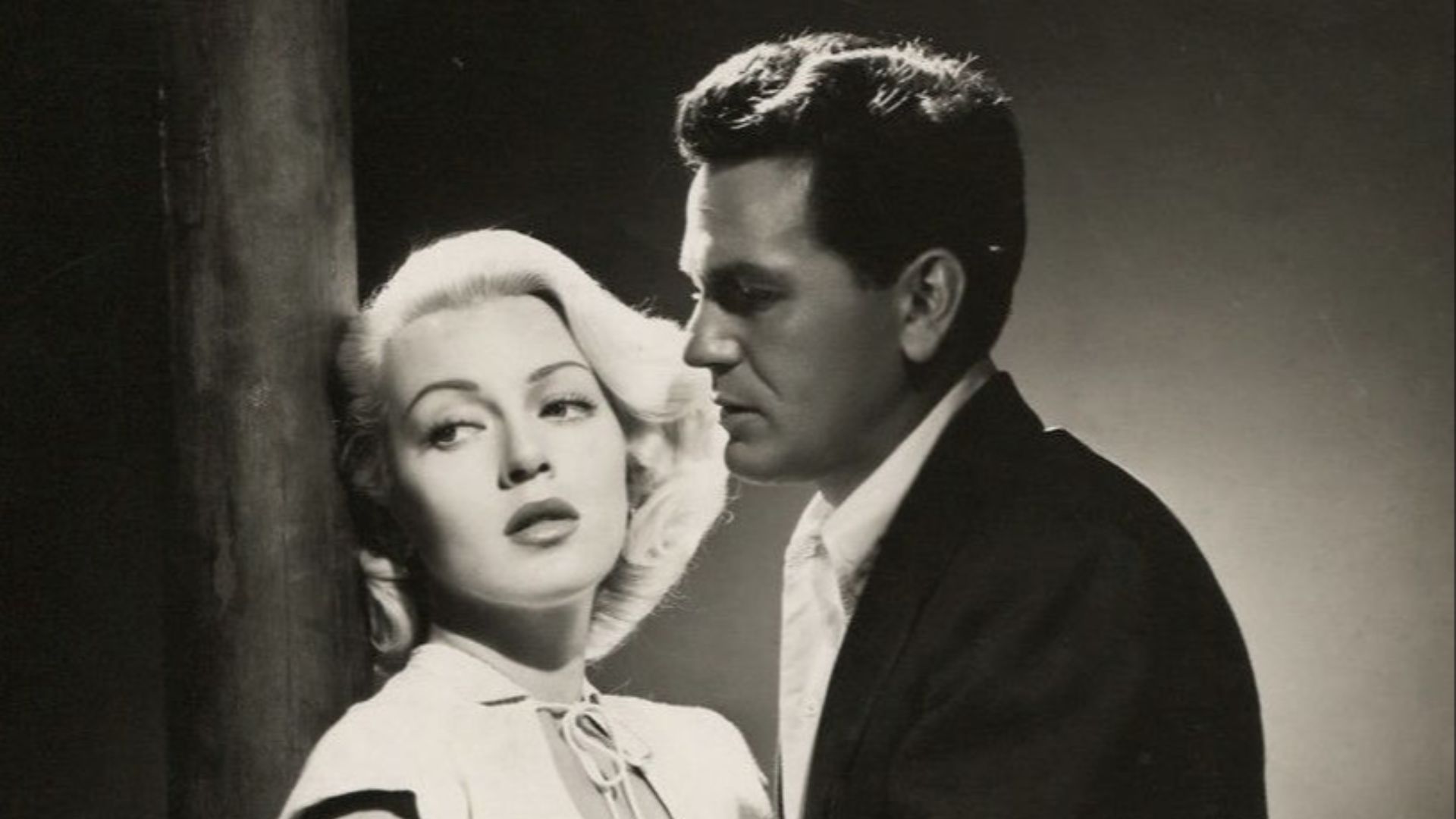 Lana Turner and John Garfield in The Postman Always Rings Twice (1946) publicity photo