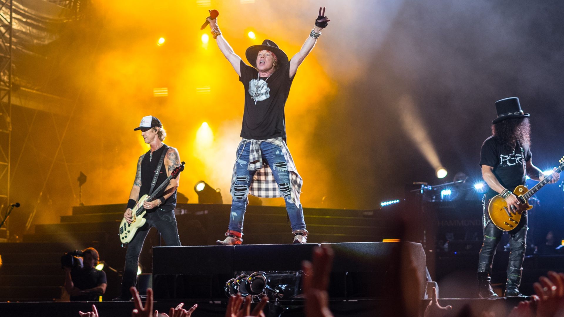 GunsNRoses160617-61