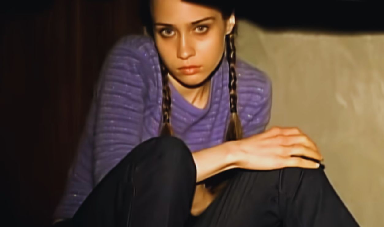 Screenshot from Criminal (1997)