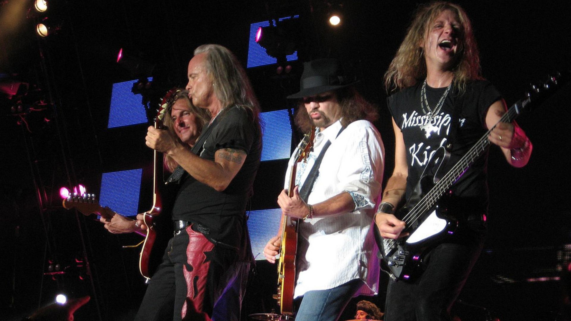 Lynyrd Skynyrd in concert - New Brockton, Alabama, June 7, 2008