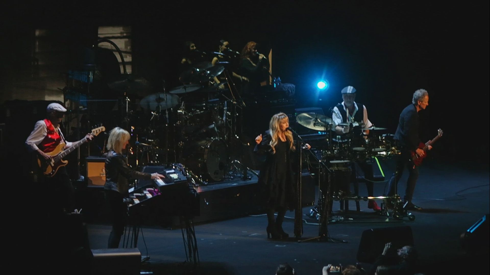500px provided description: SAMSUNG CSC [#potrait ,#light ,#lights ,#concert ,#music ,#live ,#musician ,#live music ,#stevie nicks ,#fleetwood mac]