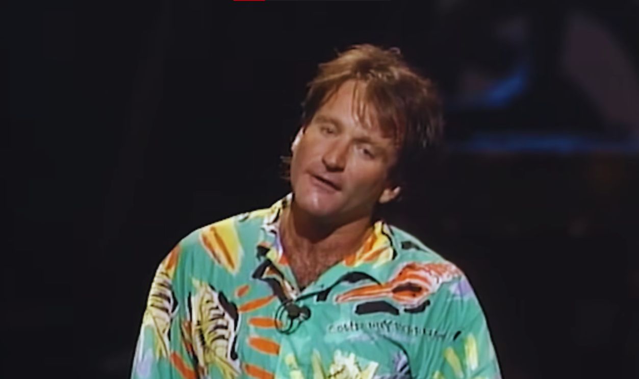Screenshot from Robin Williams: An Evening at the Met (1986) 