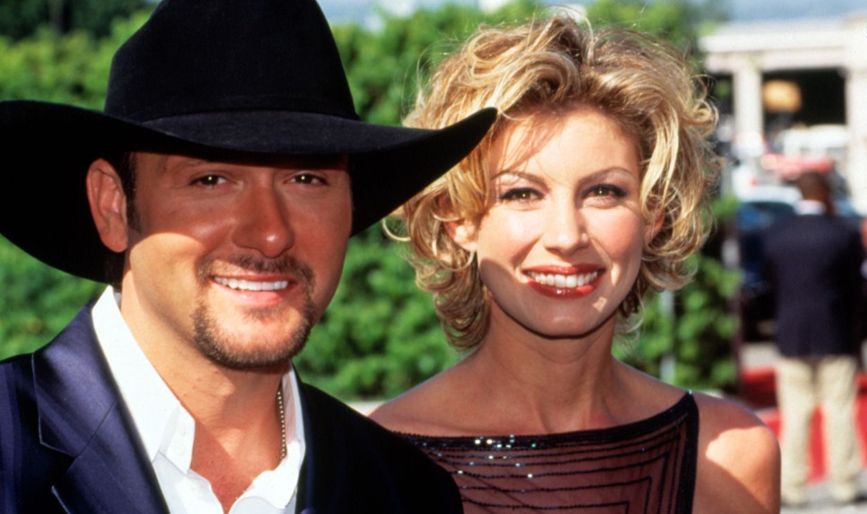 TIM McGRAW and wife FAITH HILL at 1999 Academy of Country Music Awards