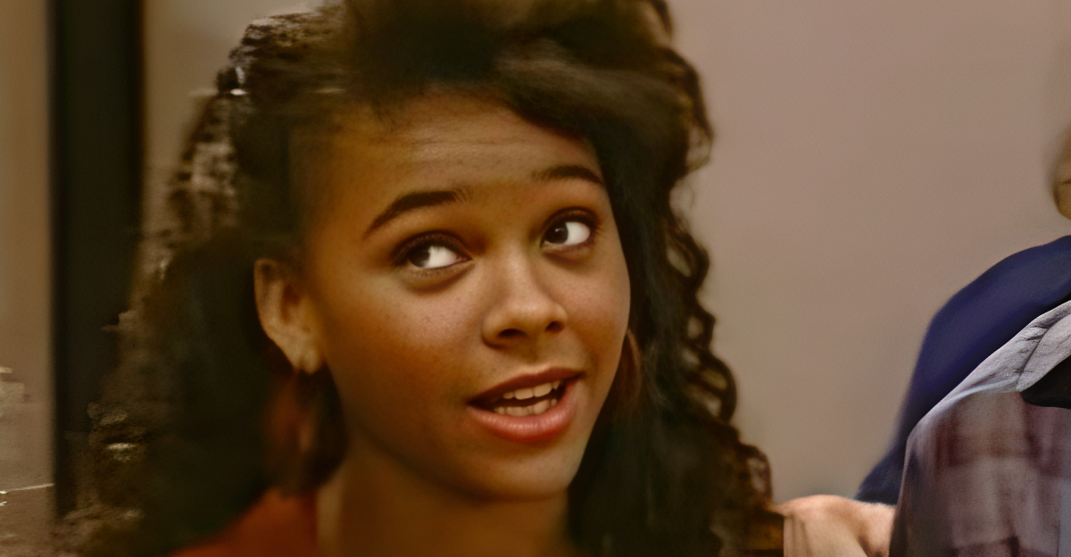Lark Voorhies, Saved by the Bell