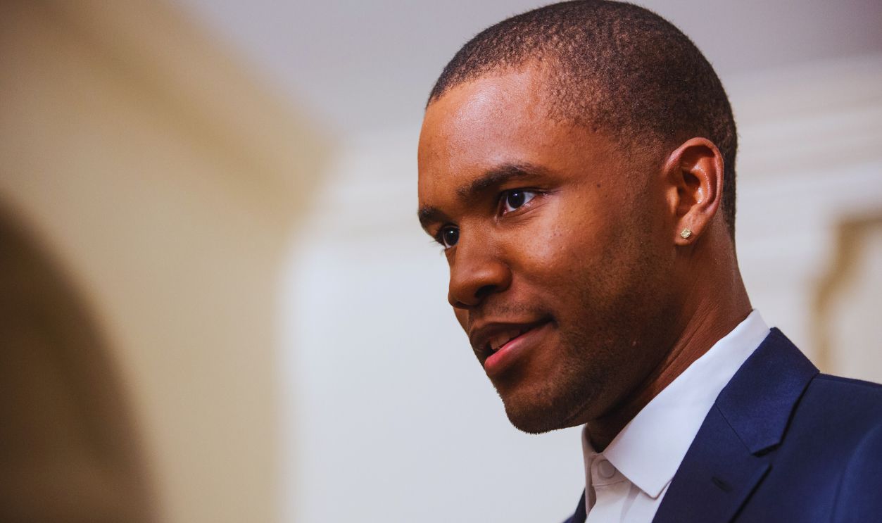  Italy State Dinner Guests Arrivals Frank Ocean, Singer & Songwriter, speaks to media, as he arrives at the White House in Washington, DC, USA on 18 October 2016, for the Italy State Dinner for Prime Minister of Italy Matteo Renzi and his wife Agnese Landini