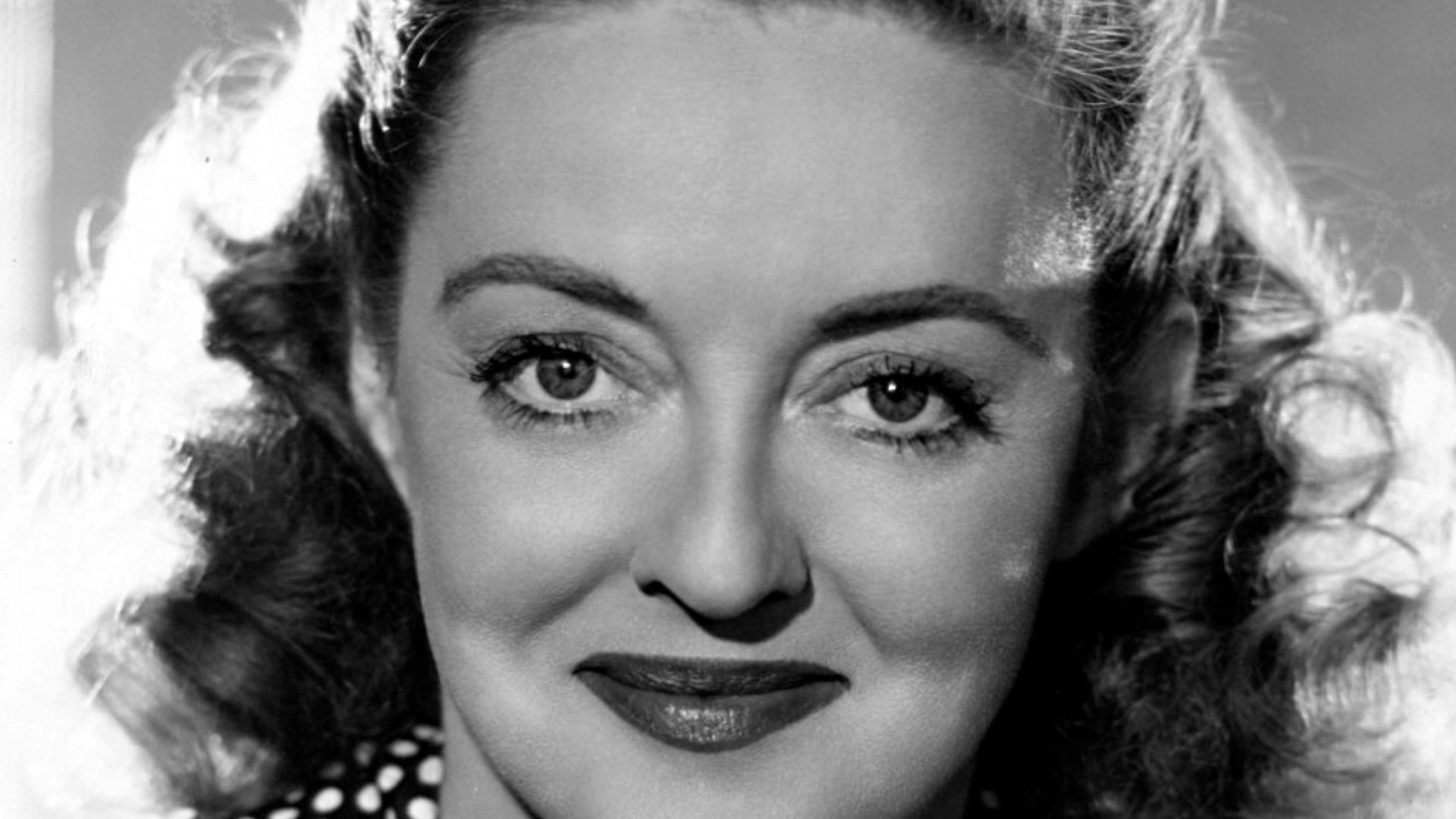 Studio portrait of Bette Davis (1940).
