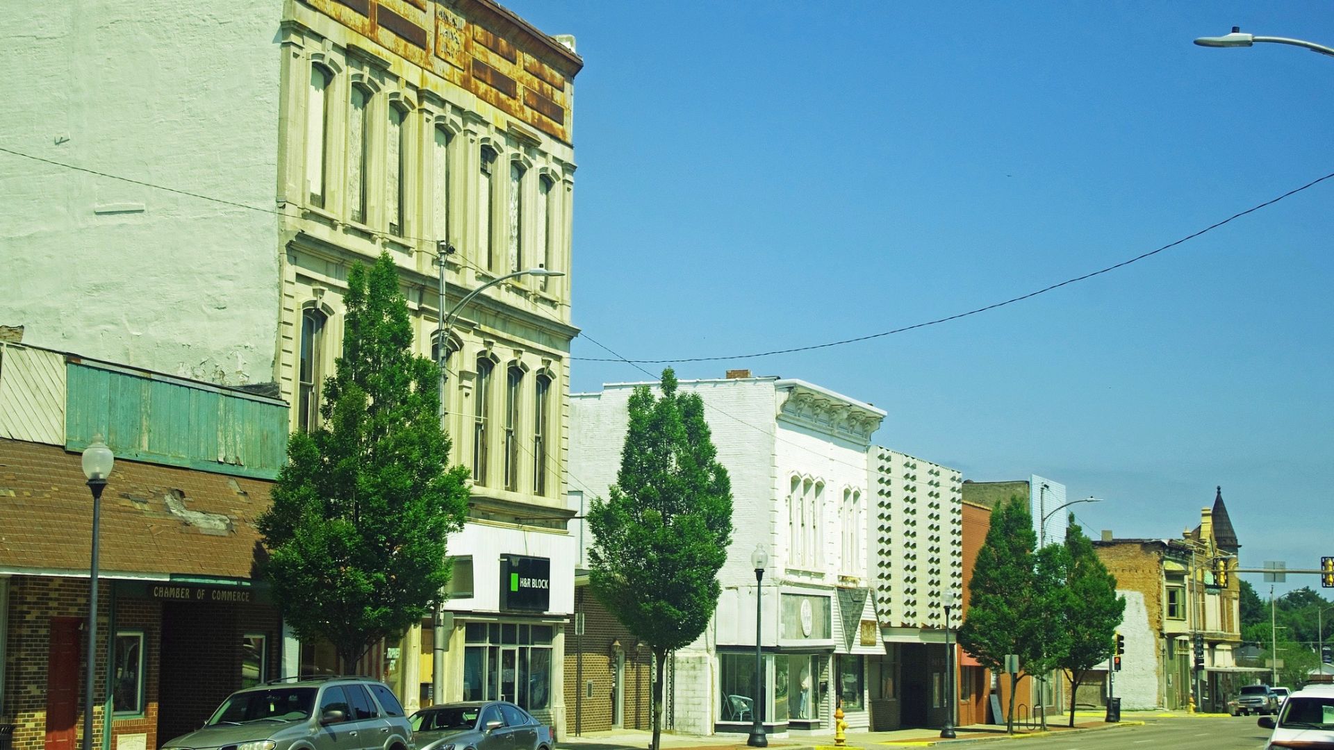 Buildings along Central Avenue (U.S. Route 150) in Paris, Illinois, United States.