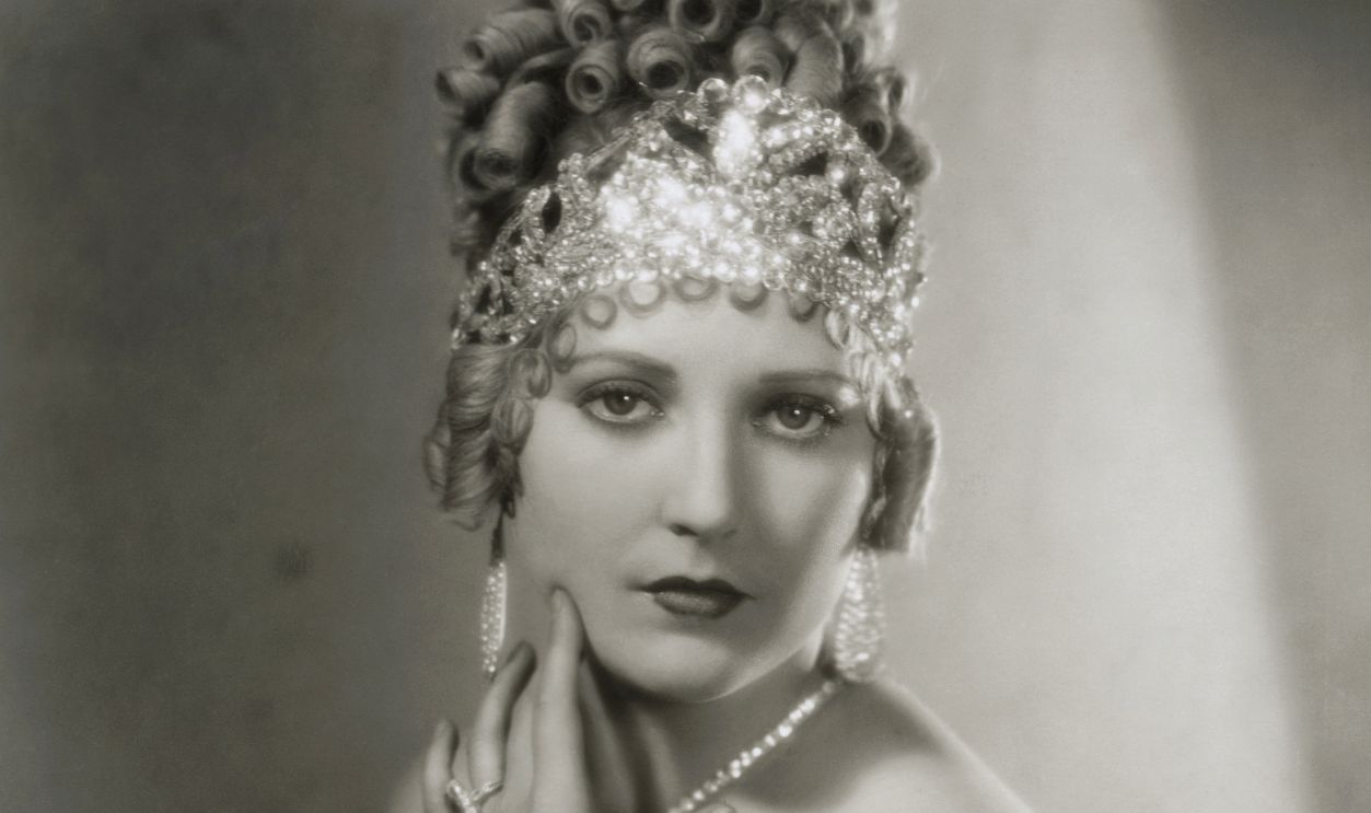 Portrait of Thelma Todd (Original Caption) Thelma Todd in Vamping Venus a First National Picture.