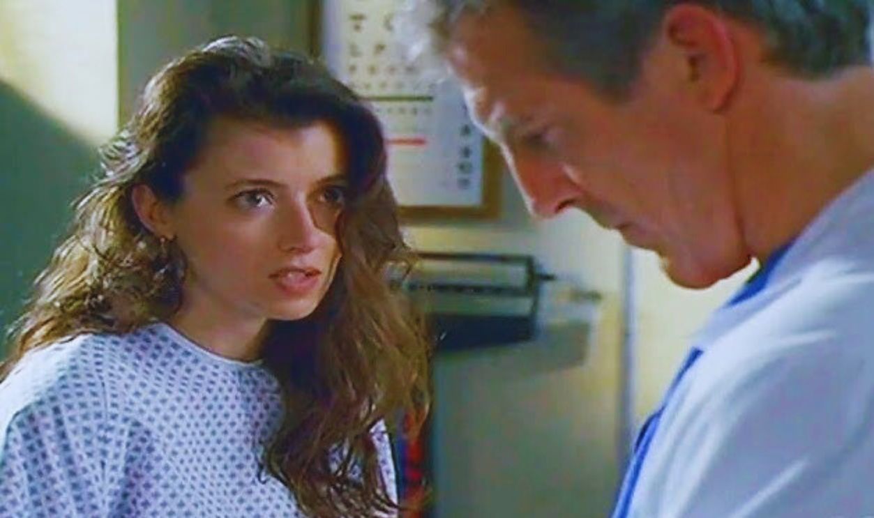 Screenshot from Chicago Hope (1994–2000) 