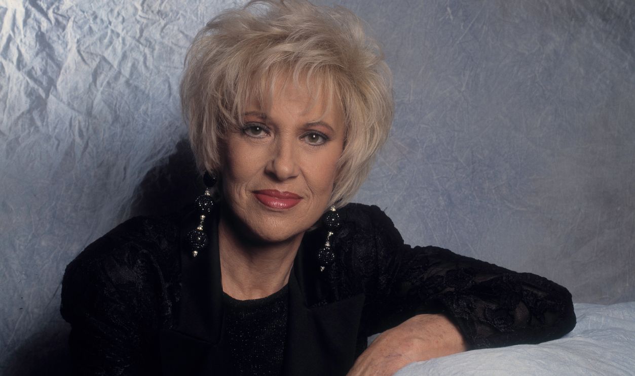 Portrait of American Country Music singer Tammy Wynette (1942 - 1998) as she poses at the Holiday Star Theater, Merrillville, Indiana, October 1, 1993.