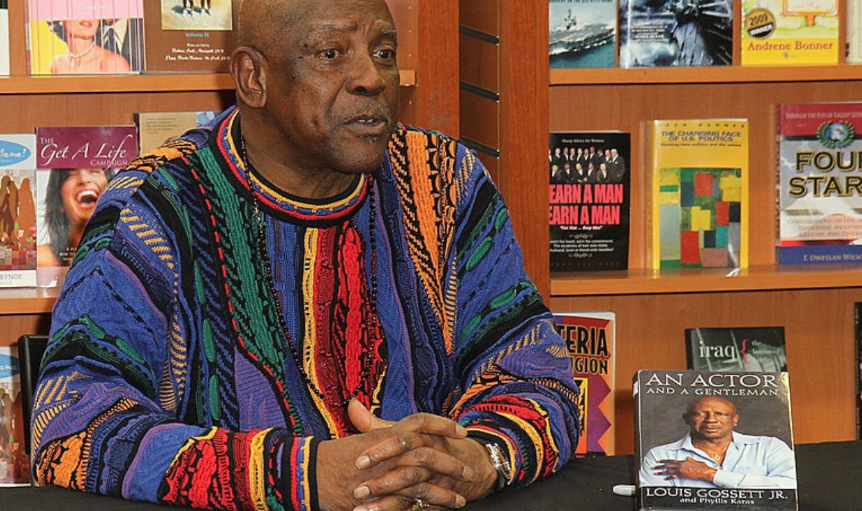 NEW YORK, NY - DECEMBER 15: Louis Gossett Jr. signs copies of