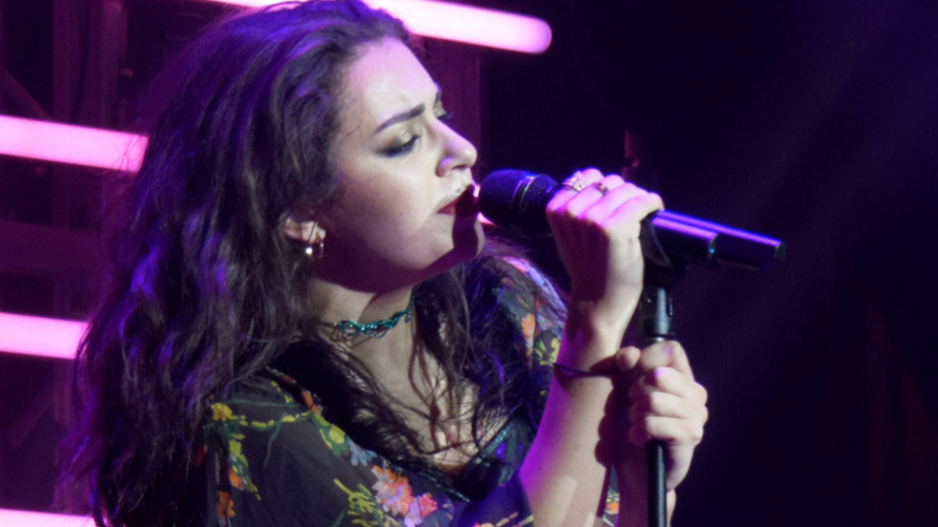 Charli XCX performing live at the VMAs