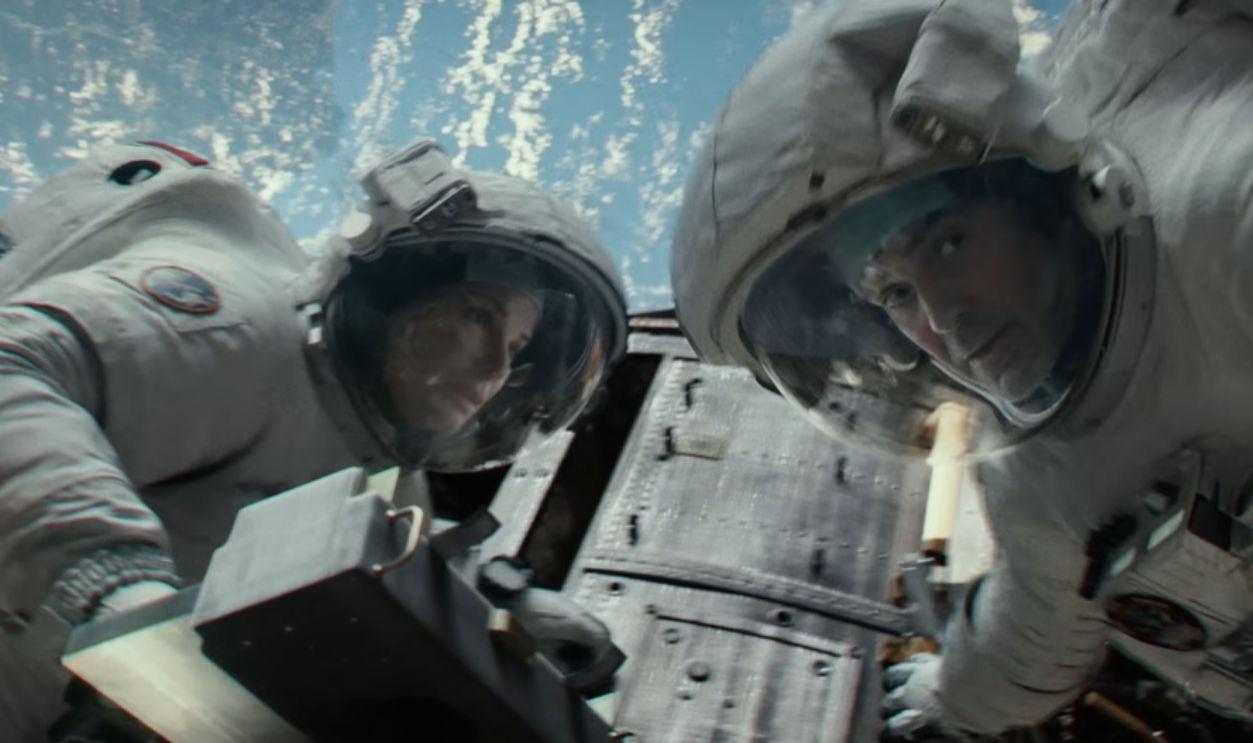 Screenshot from Gravity (2013)