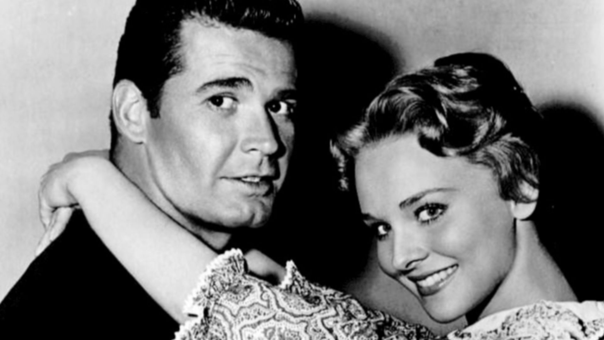 Photo of James Garner as Bret Maverick and guest star Diane McBain as Holly Vaughn from the television program Maverick.