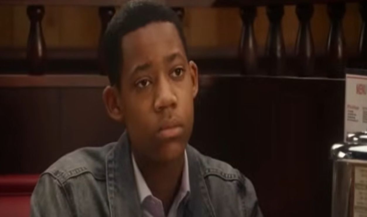 Screenshot from Everybody Hates Chris (2005–2009)