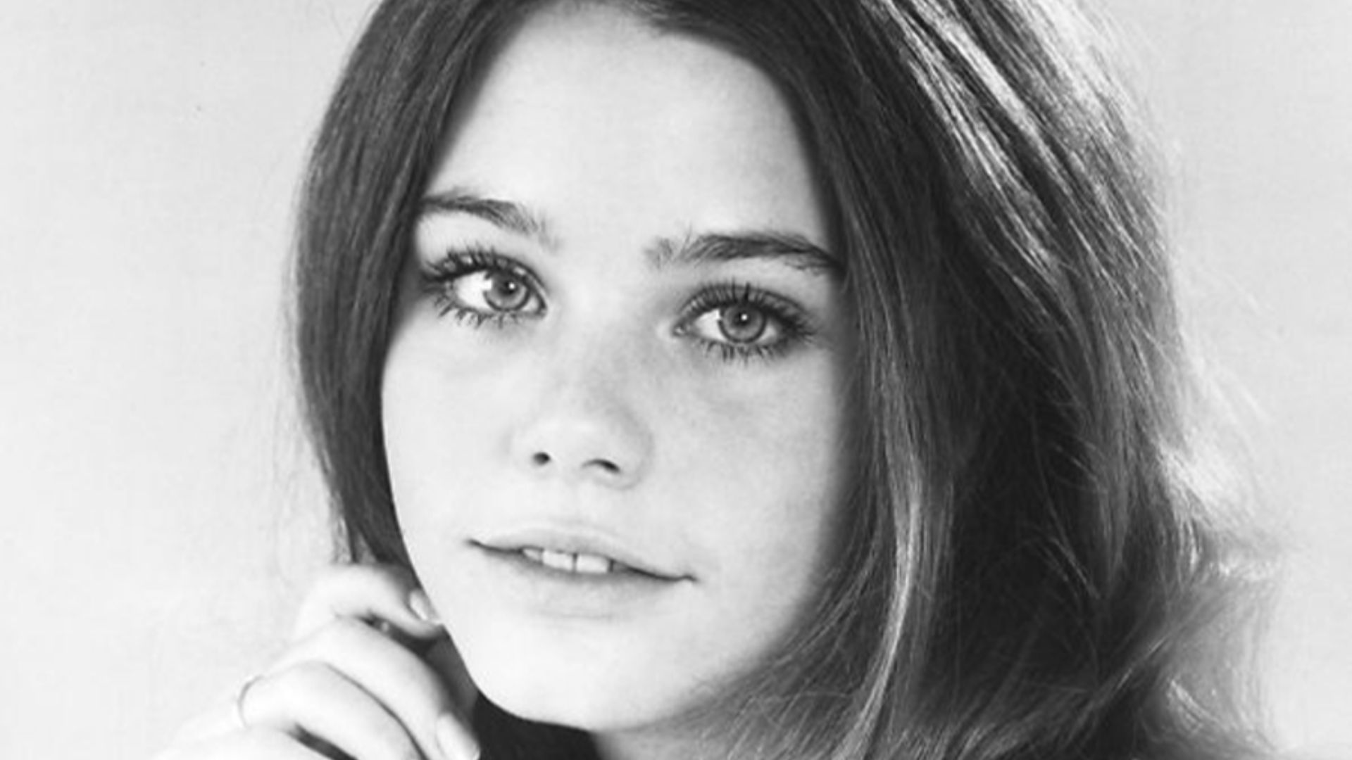Publicity photo of American actress, Susan Dey promoting the September 25, 1970 premiere of the ABC comedy series The Partridge Family.
