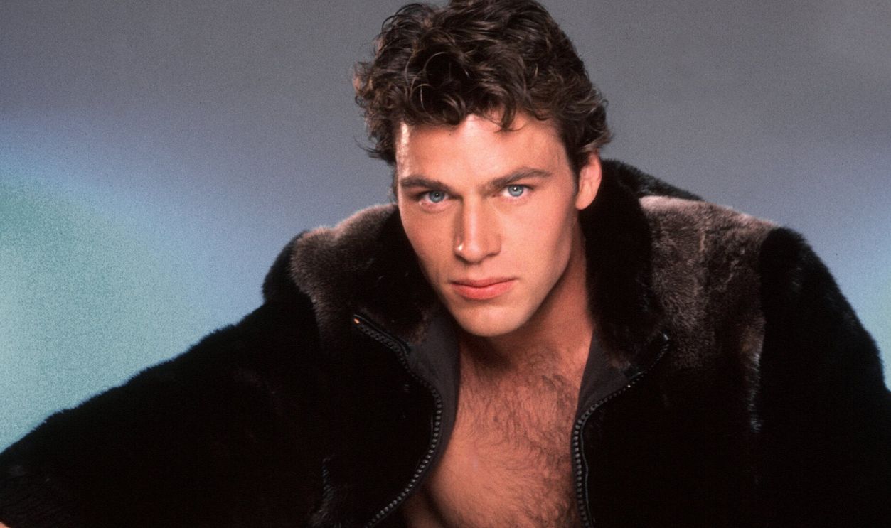 Jon-Erik Hexum Portrait Session LOS ANGELES - 1984: Actor and model Jon-Erik Hexum poses for a portrait in 1984 in Los Angeles, California. 