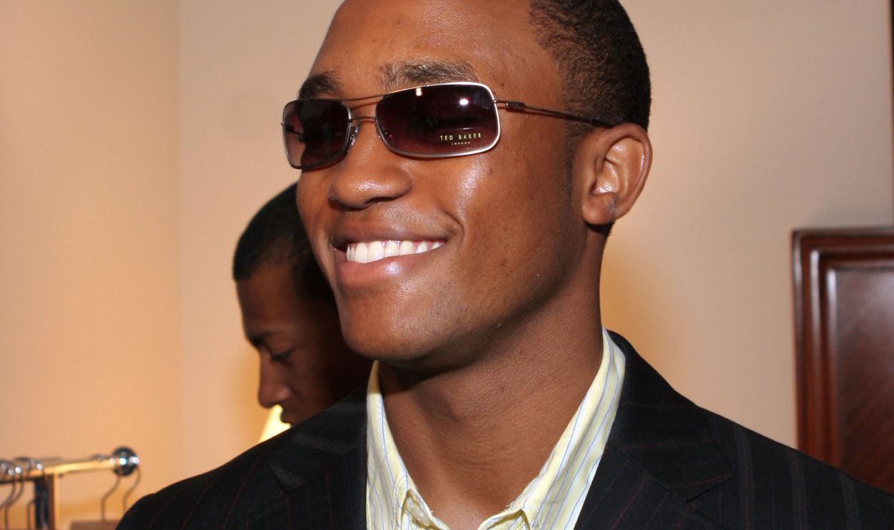 Ocean Drive Magazine Lounge MIAMI BEACH, FL - AUGUST 26: Actor Lee Thompson Young attends the Ocean Drive Magazine lounge August 27, 2005 in Miami Beach, Florida.