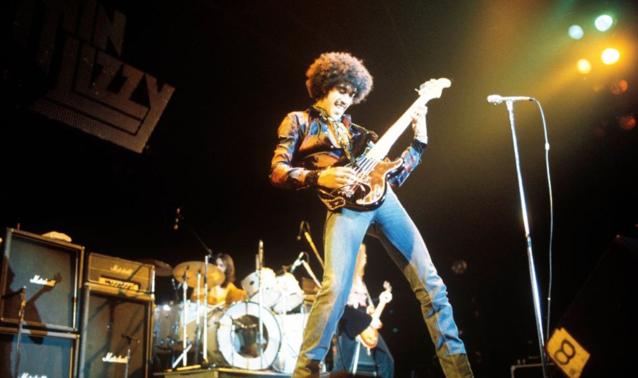 UNSPECIFIED - FEBRUARY 01: Photo of Phil LYNOTT and THIN LIZZY; Phil Lynott performing live onstage,