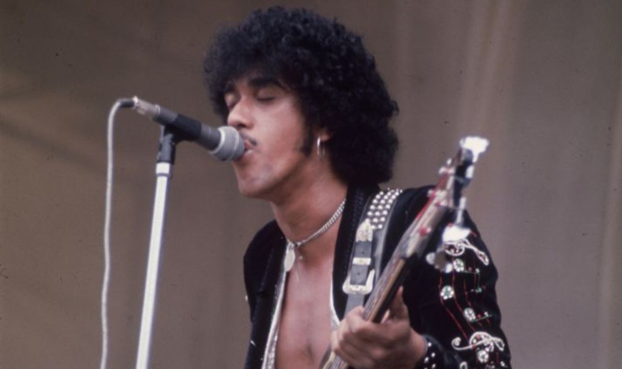 circa 1975: Irish singer and bass guitarist, Phil Lynott (1951 - 1986), of the rock band Thin Lizzy.