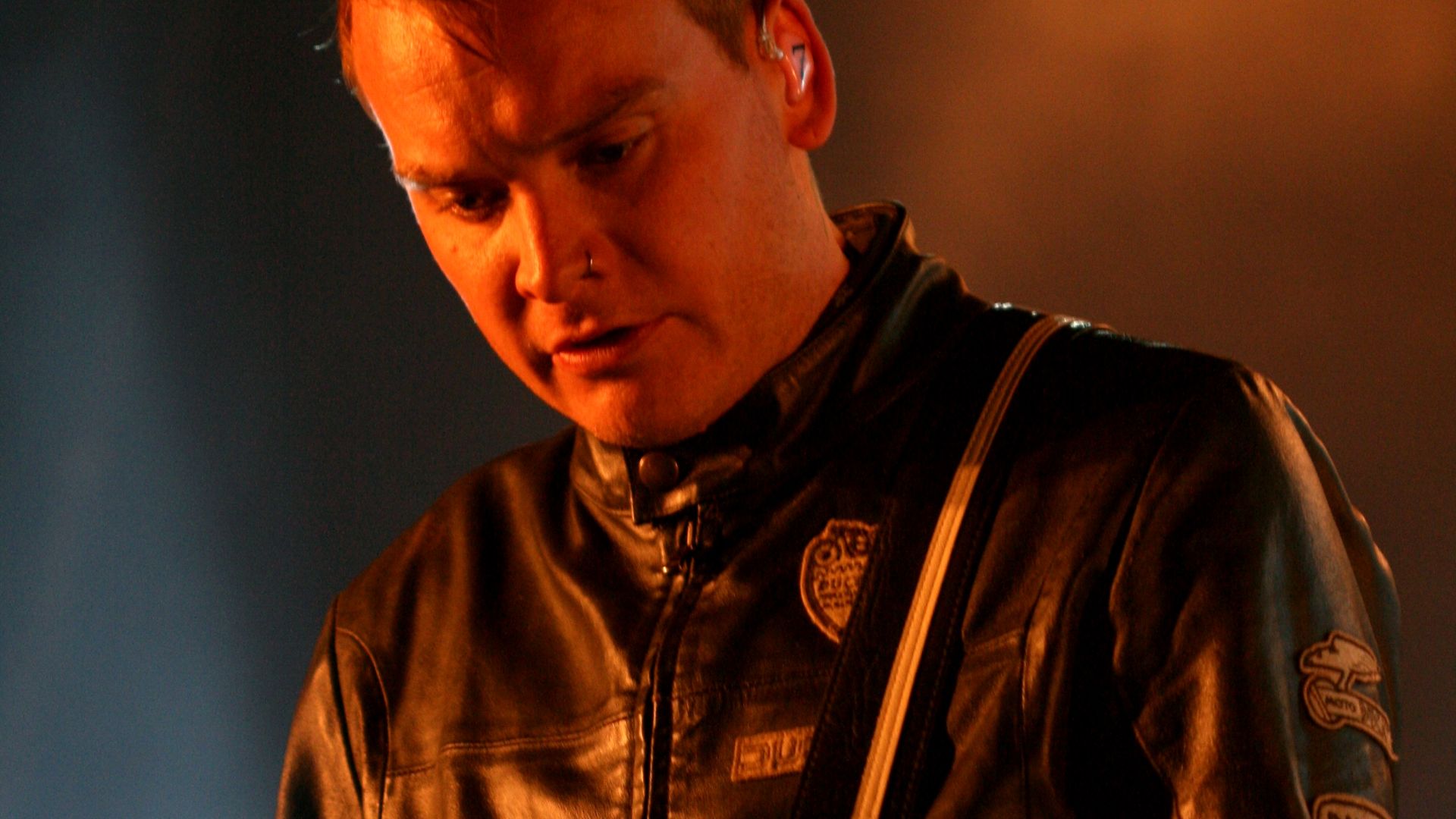 File:13-08-10 Taubertal Alkaline Trio Matt Skiba 1.JPG