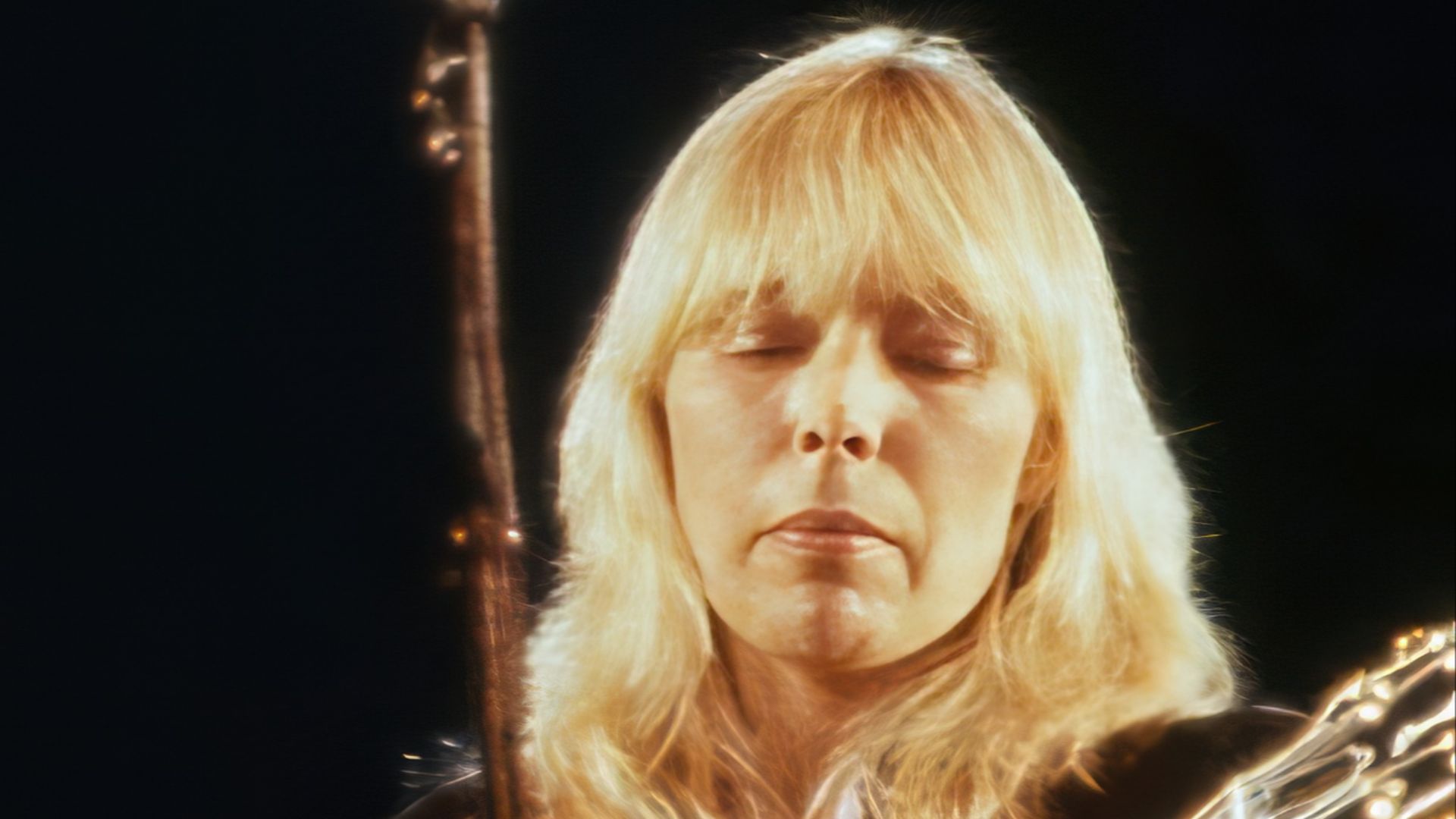 File:Joni Mitchell 1983.jpg