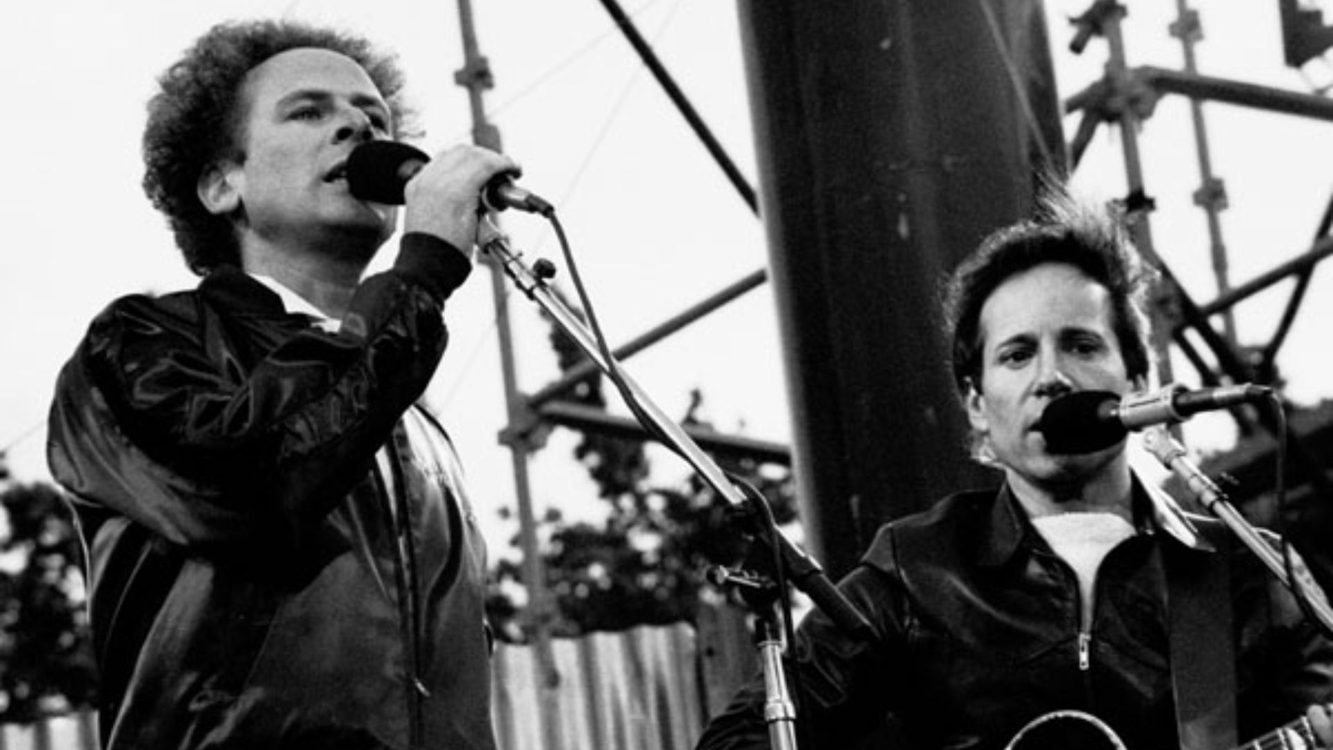 File:SimonandGarfunkel.jpg